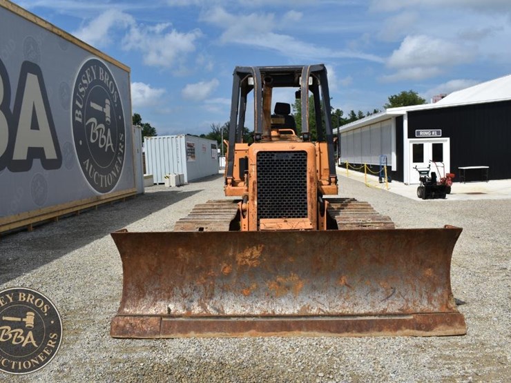 2002-case-850h-wt-image-21