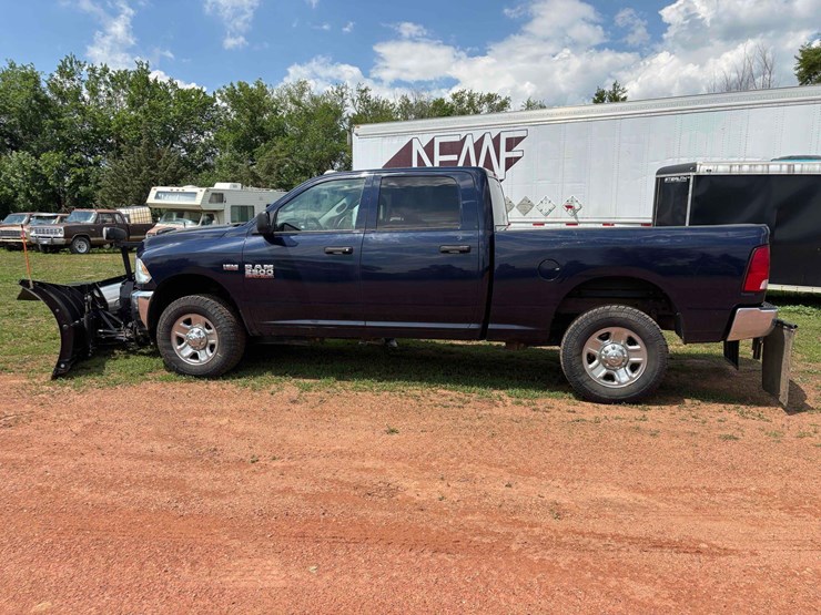 2017-dodge-ram-2500-image-10