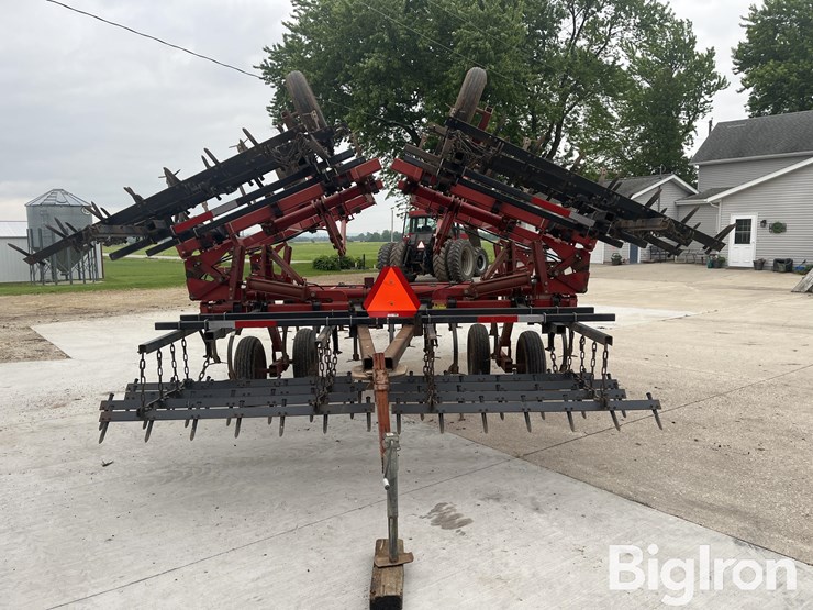 case-ih-4300-image-6