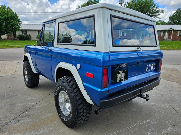 1974-ford-bronco-image-17