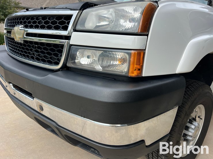2007-chevrolet-silverado-2500-image-10