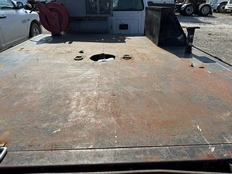 2001-ford-f350-image-9