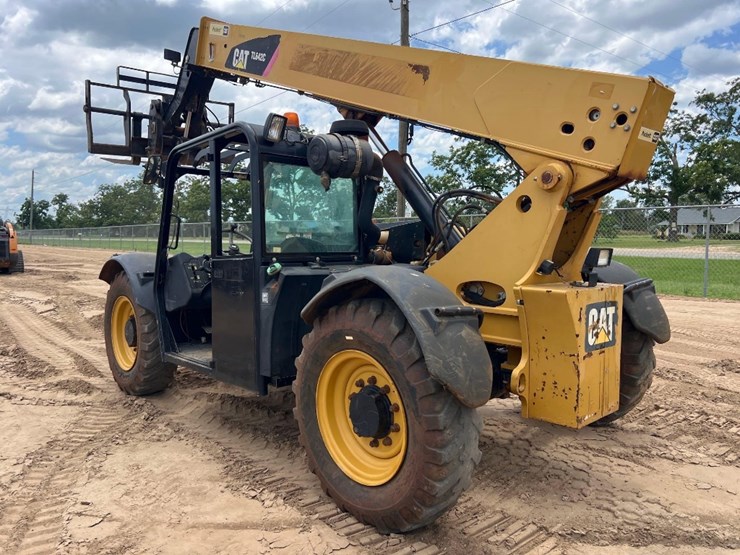 2016-caterpillar-tl642c-image-2