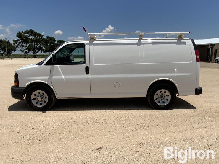2014-chevrolet-express-1500-image-8
