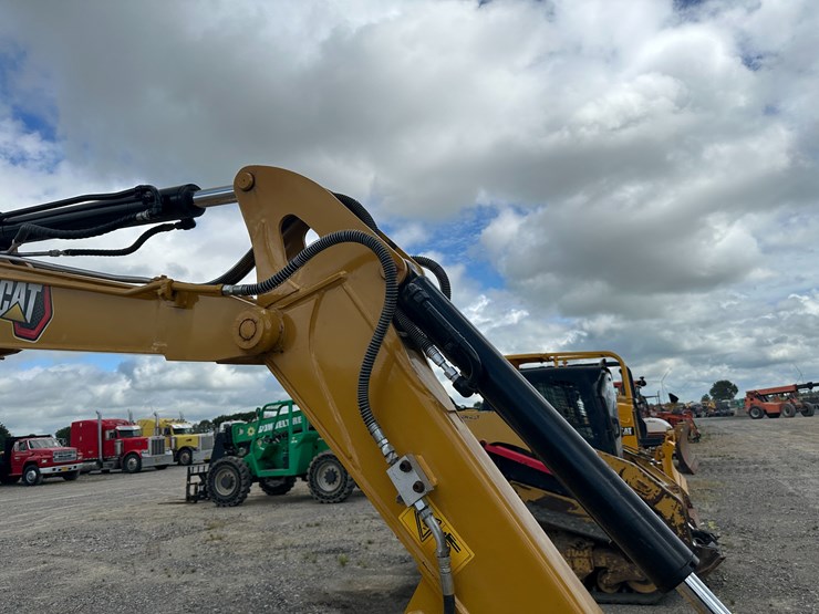 2015-caterpillar-306e-image-30