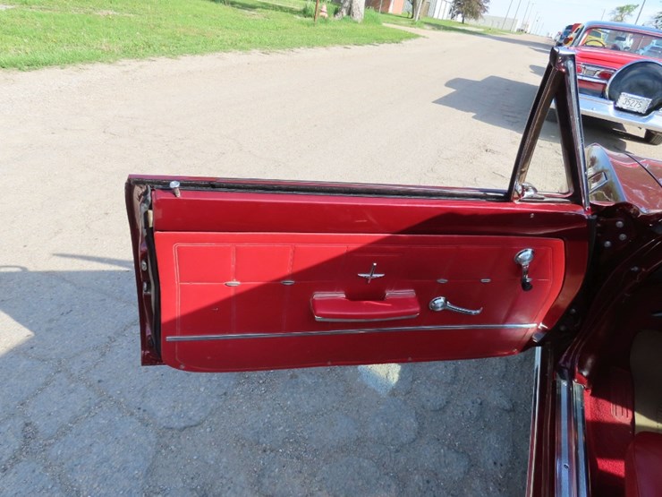1966-chevrolet-corvair-monza-110-convertible-image-11