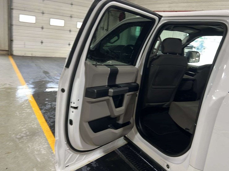 2019-ford-f150-image-12