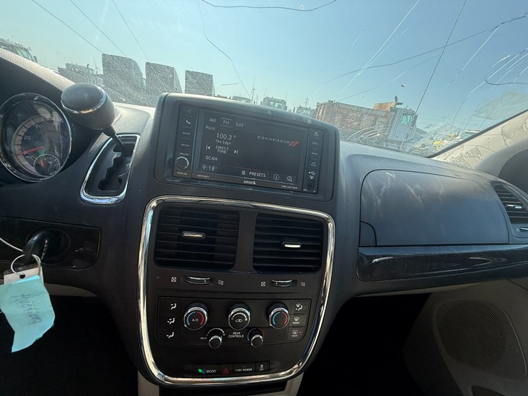 2006-dodge-grand-caravan-image-39