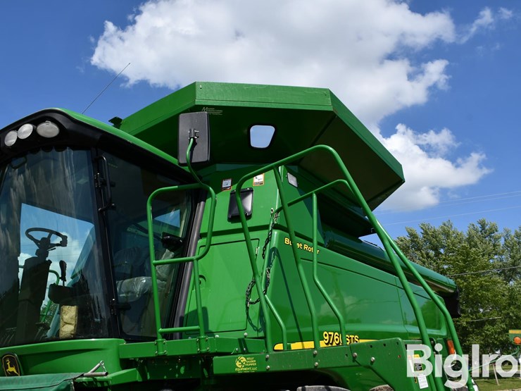 2006-john-deere-9760-sts-image-17