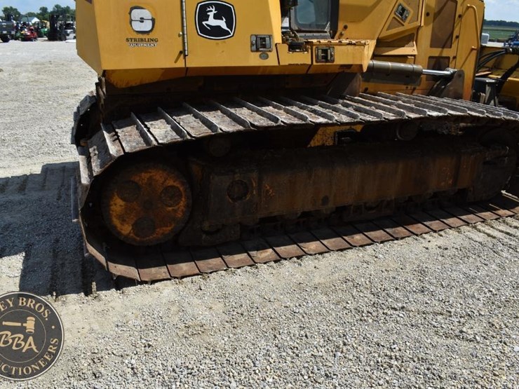 2019-deere-750k-lgp-image-22
