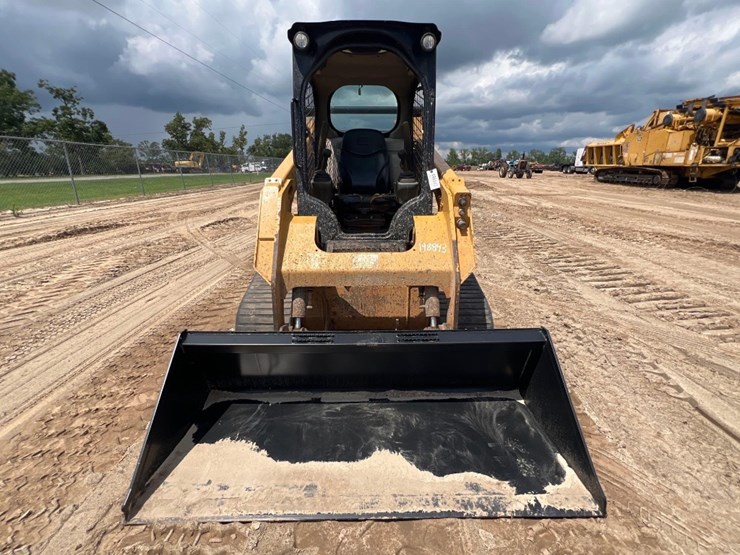 2016-caterpillar-257d-image-7