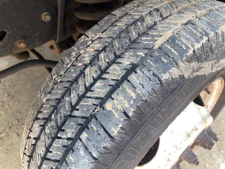 2018-ford-e450-image-32