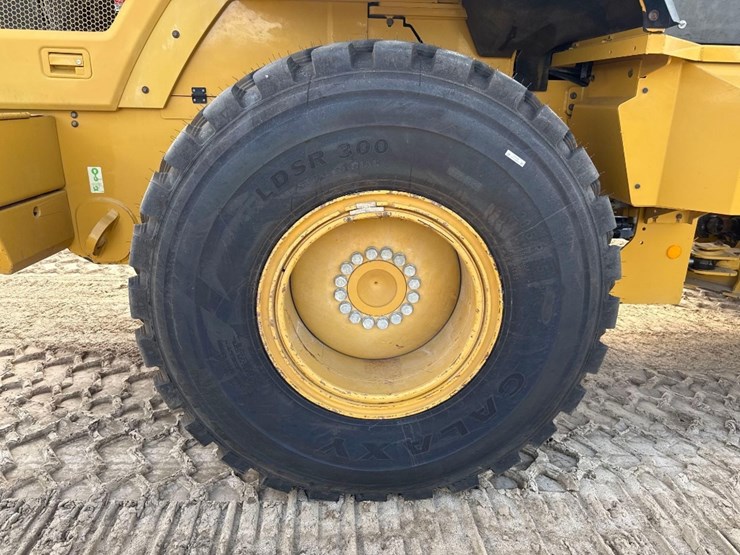2019-caterpillar-930m-image-12