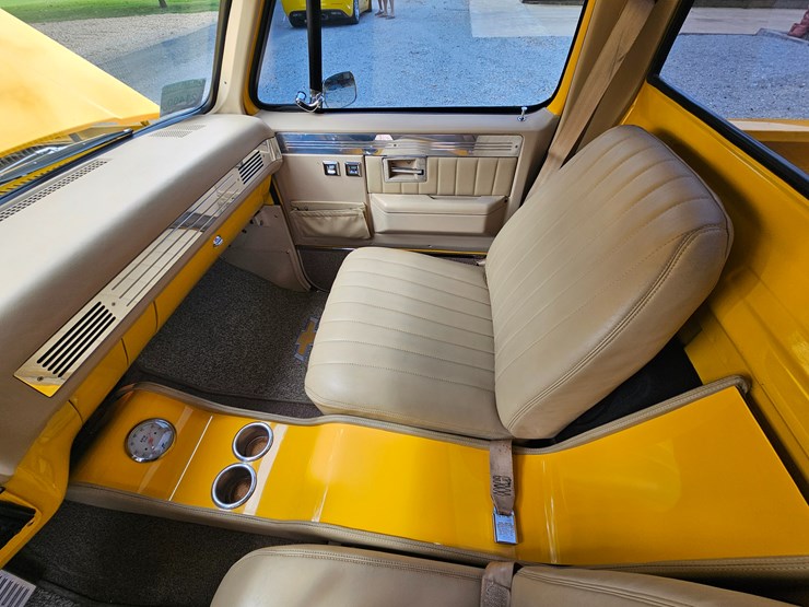 1984-chevrolet-c10-image-60