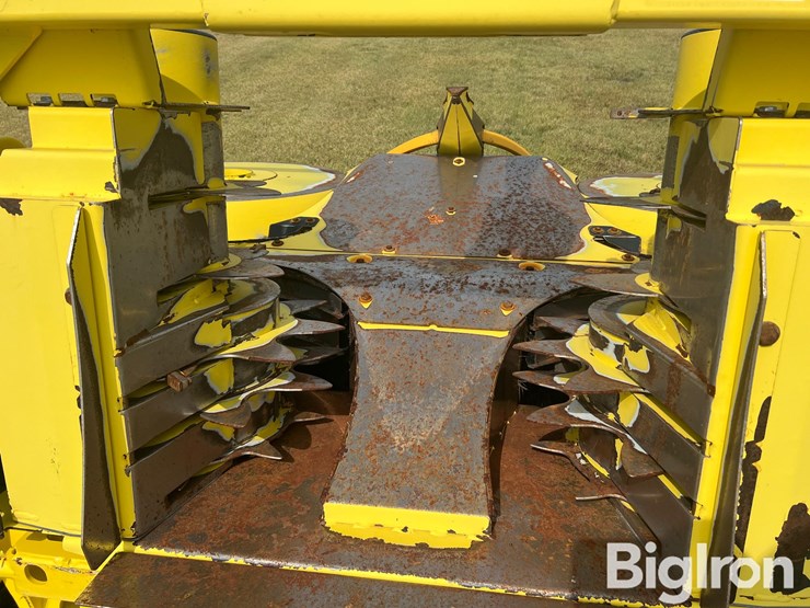 2021-john-deere-772-image-20