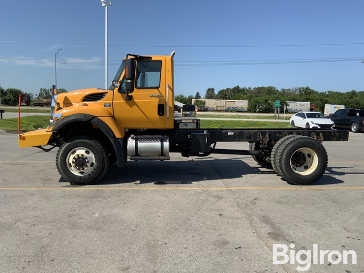 2010-international-workstar-7300-image-8