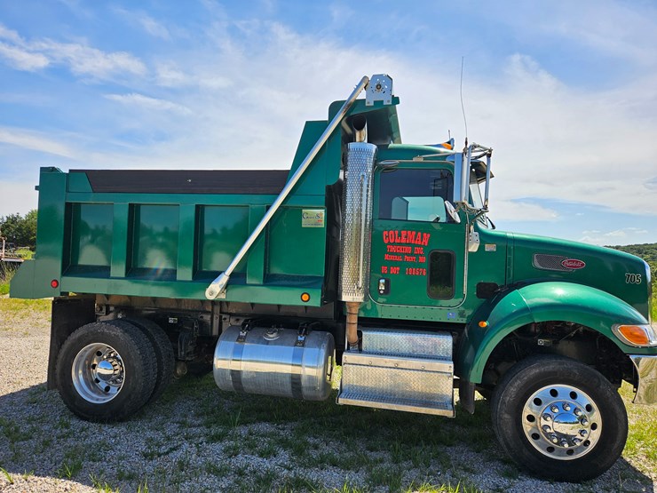 2012-peterbilt-382-image-21