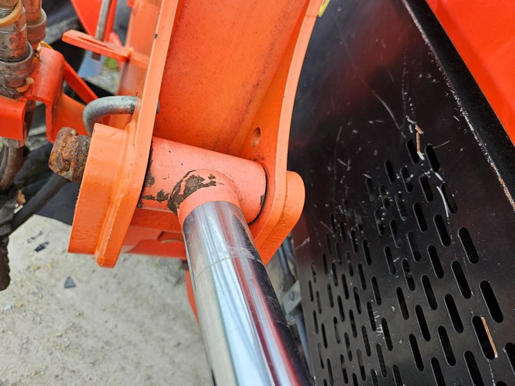 kubota-m5-111-image-96