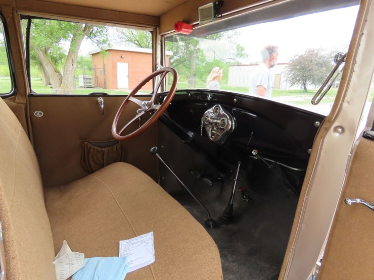 1928-ford-model-a-image-16