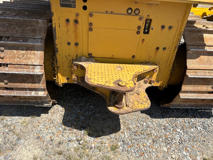 2017-caterpillar-d6k2-lgp-image-18
