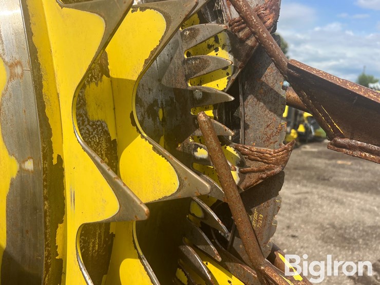 2019-john-deere-772-image-12