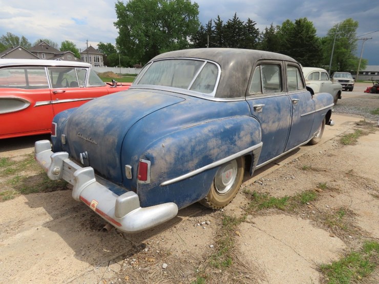 1949-chrysler-windsor-4dr-sedan-image-4