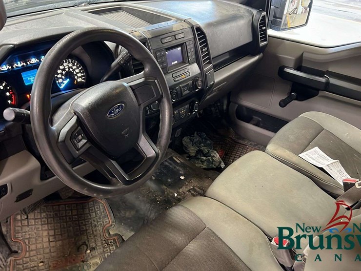 2016-ford-f150-image-17