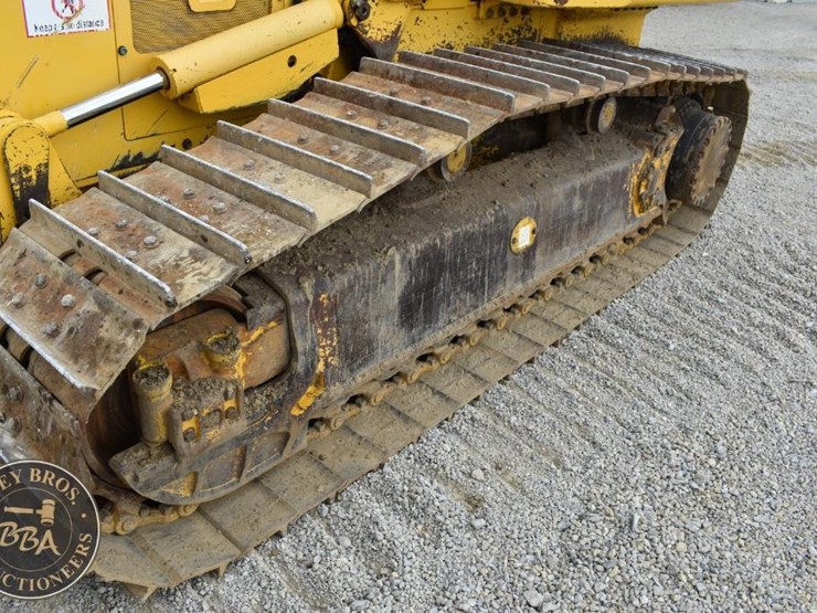 2015-komatsu-d61exi-23-image-16