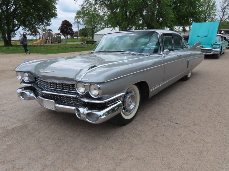 1959-cadillac-fleetwood-4dr-ht-image-1
