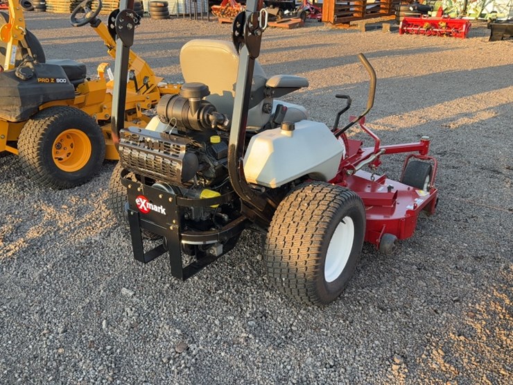 #3084-•-exmark-lazer-z-zero-turn-mower-image-9
