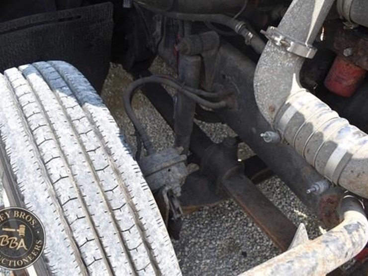 1997-freightliner-century-120-image-50