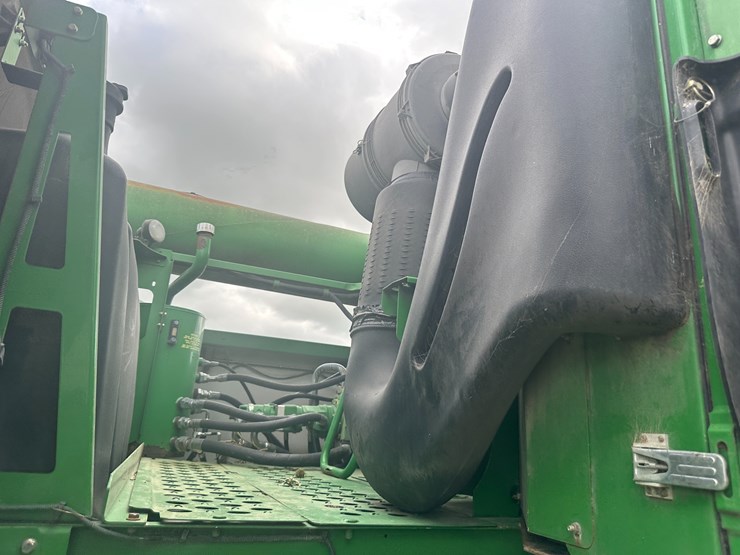 john-deere-9870-sts-image-90