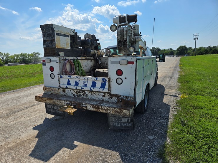 2008-ford-f350-image-27