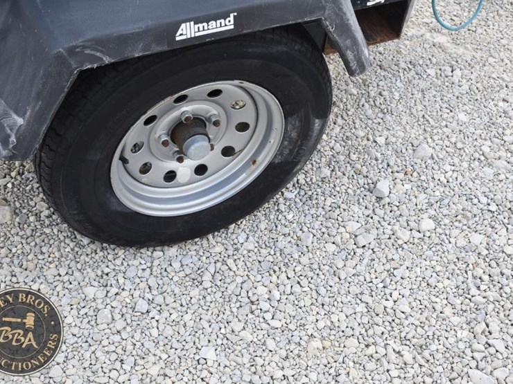 2019-allmand-bros-night-lite-v-series-image-30