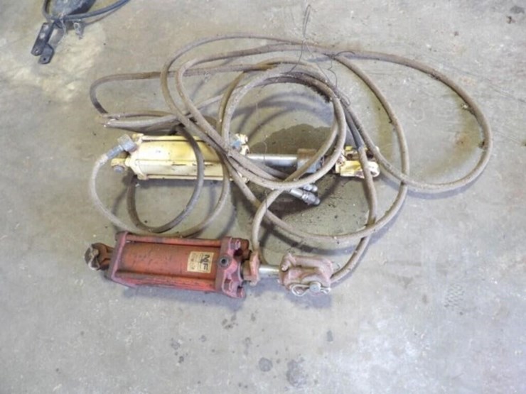 massey-ferguson-15-image-1