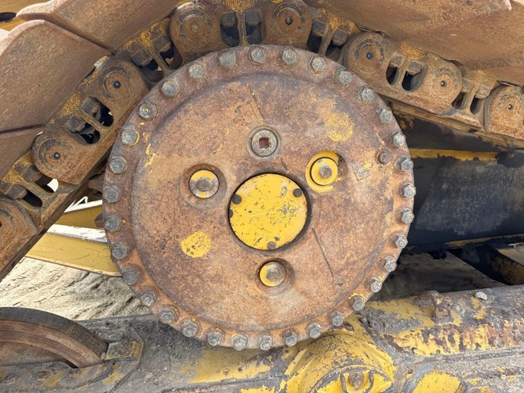 2018-caterpillar-d6t-lgp-image-15