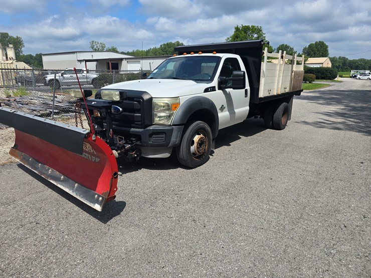 2011-ford-f550-image-3