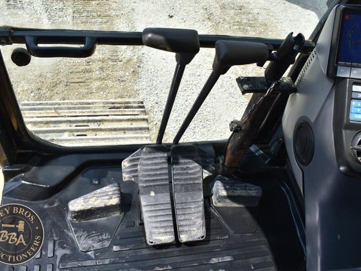 2014-komatsu-pc360-lc-10-image-89