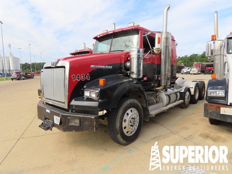 2012-western-star-4900-image-1