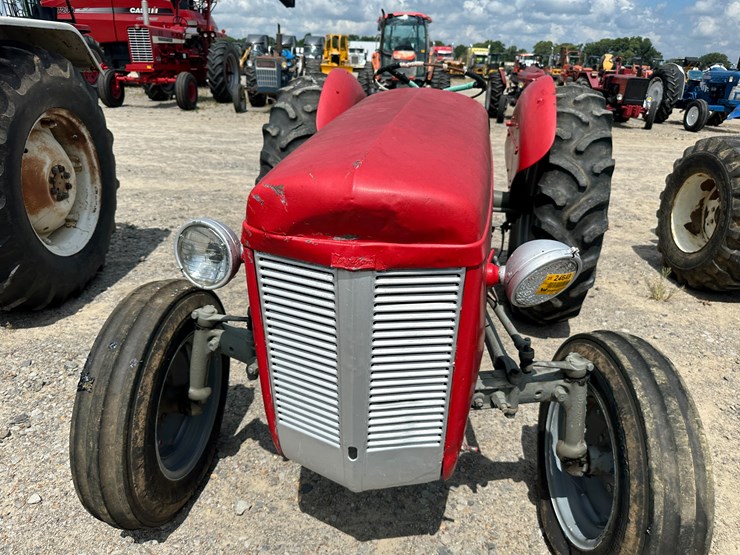 massey-ferguson-30-image-21