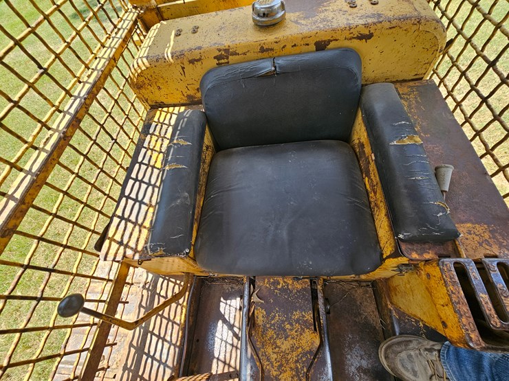 caterpillar-d4d-image-47