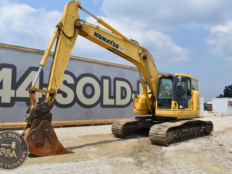 2012-komatsu-pc228us-lc-8-image-35