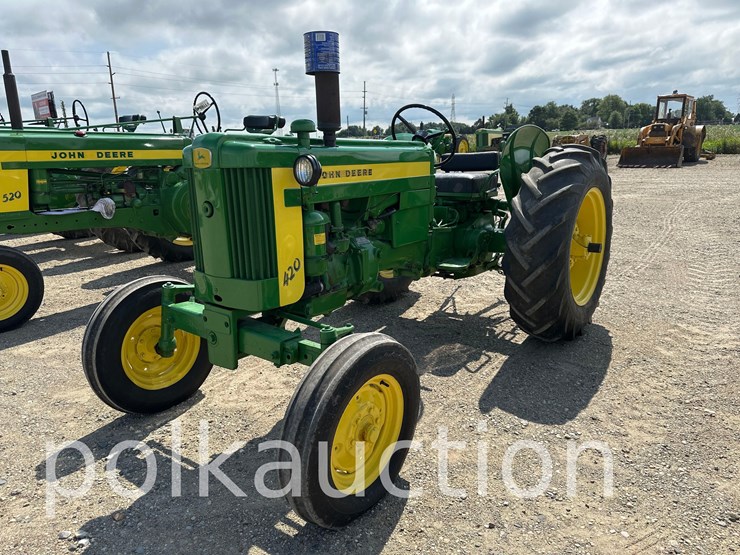 john-deere-420-image-3
