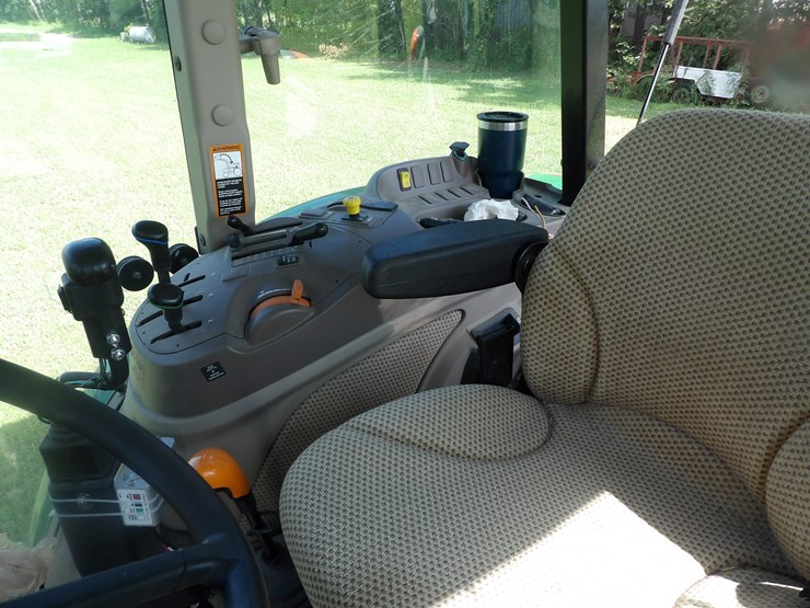 2019-john-deere-5090e-image-28
