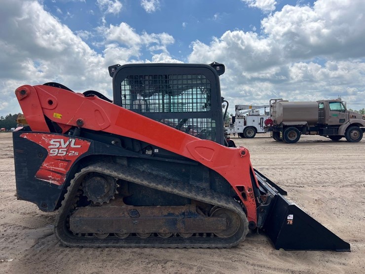 2018-kubota-svl95-2s-image-5