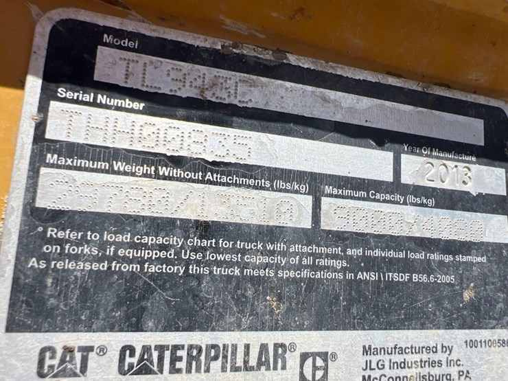 2013-caterpillar-tl943c-image-16