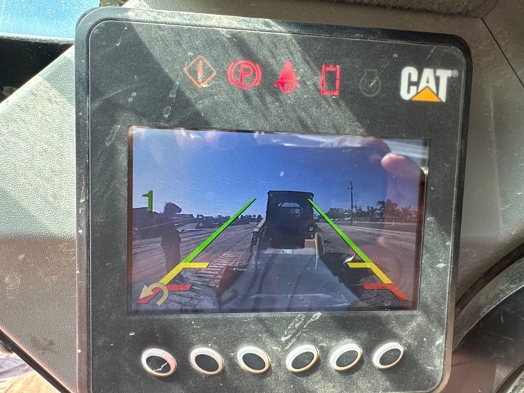 2022-caterpillar-259d3-image-34