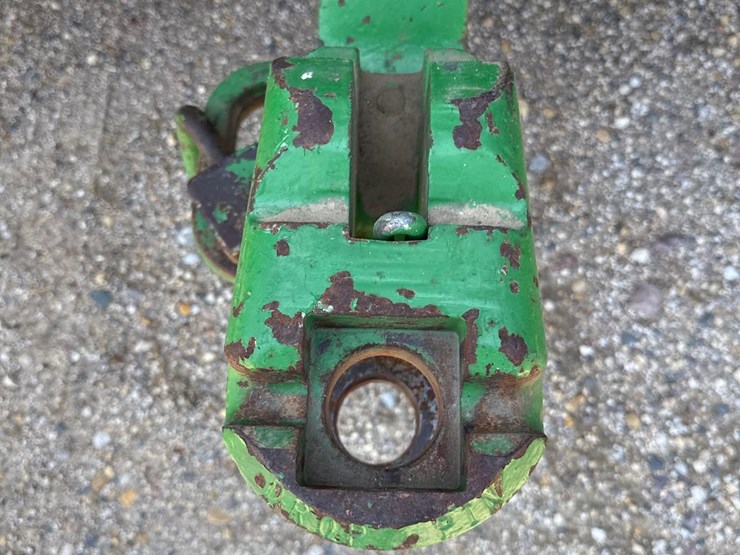 2013-john-deere-8260r-image-58