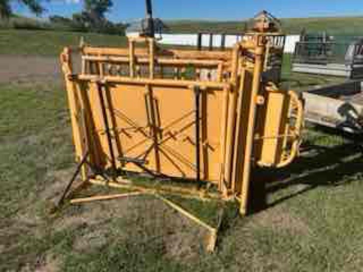 foremost-calf-table-image-1
