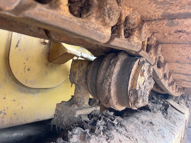 caterpillar-d3k2-lgp-image-21
